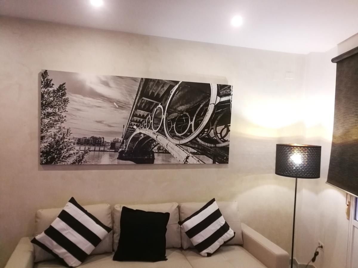 Apartamento Alfalfa Sevilha Exterior foto